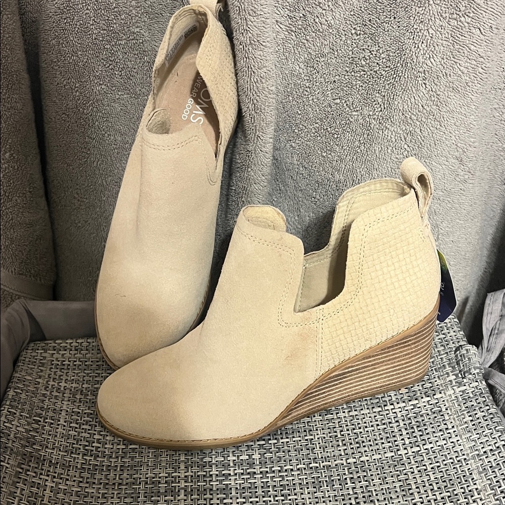 Toms Suede Ankle Booties in Cream with Wedge Heel